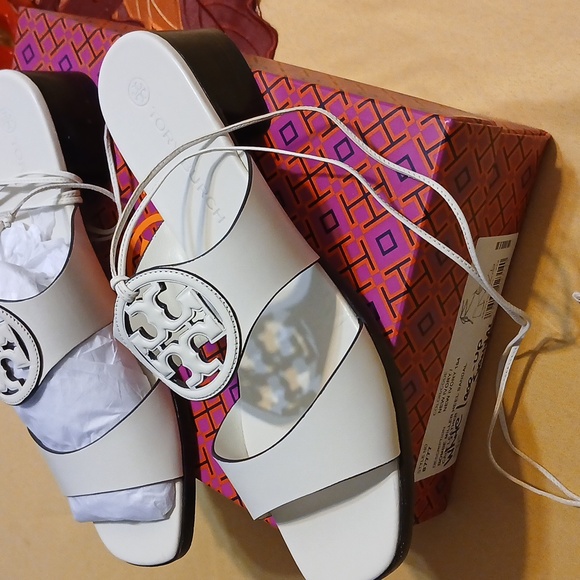 Tory Burch Sandals - Picture 4 of 7